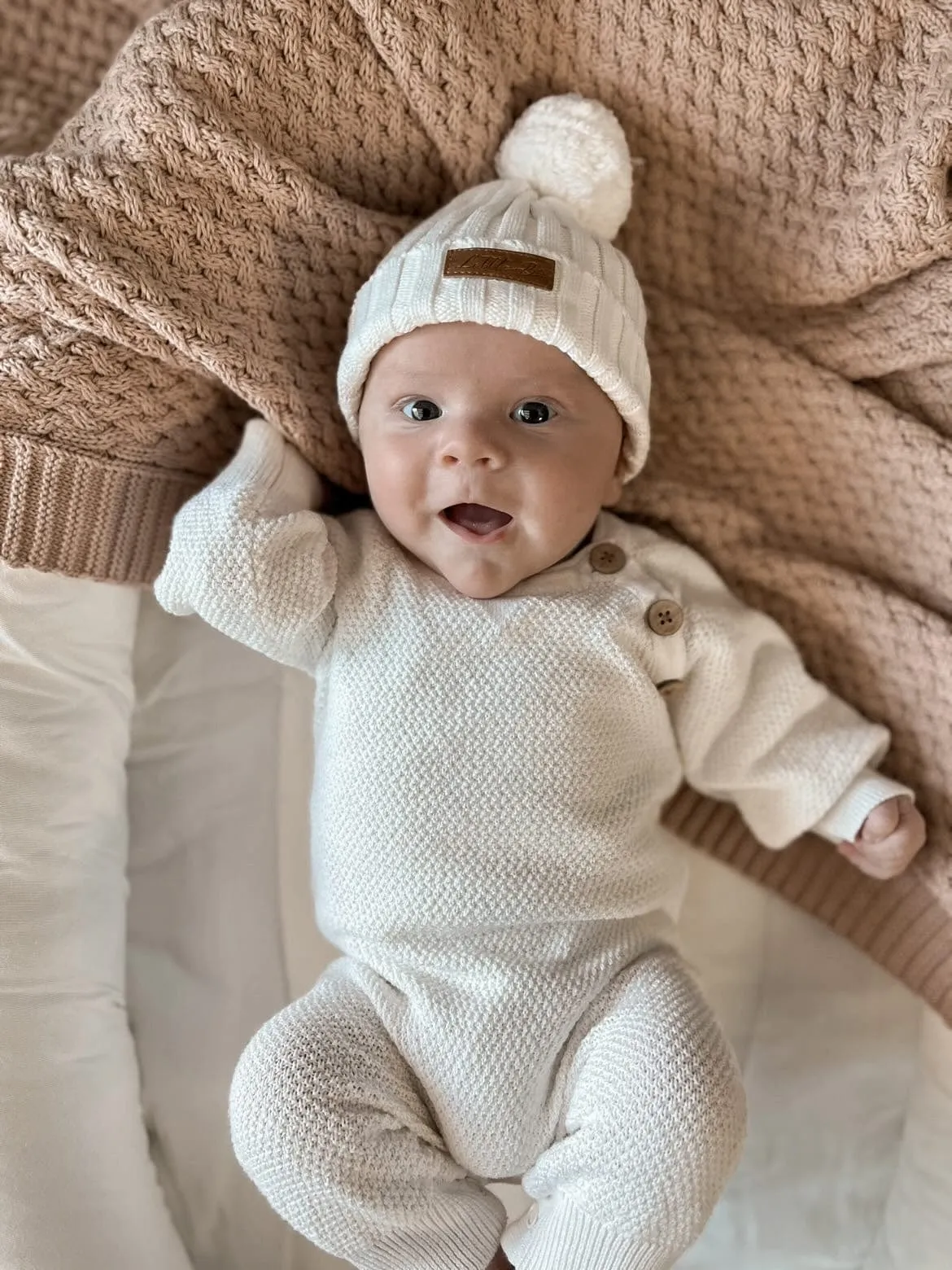 Knitted Newborn Beanie Milk